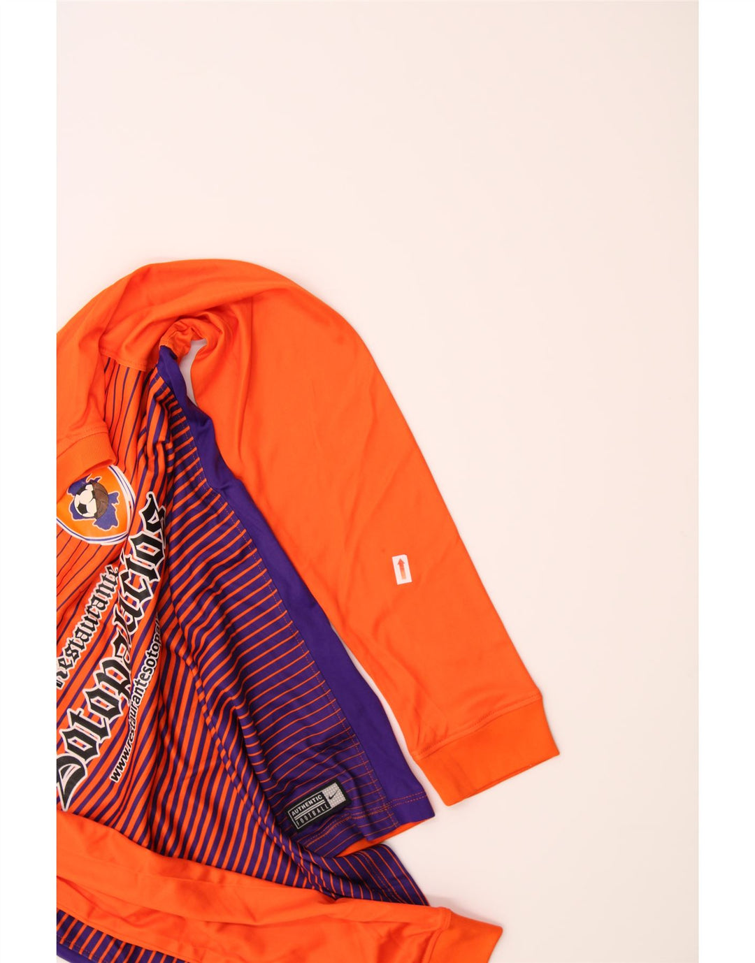 NIKE Boys Dri Fit Graphic Top Long Sleeve 10-11 Years Medium Orange Vintage Nike and Second-Hand Nike from Messina Hembry 