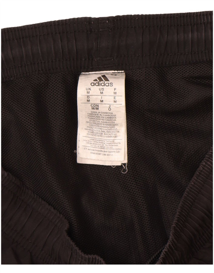 Ανδρικό αθλητικό σορτς Adidas από μεσαίο μαύρο πολυεστέρα
