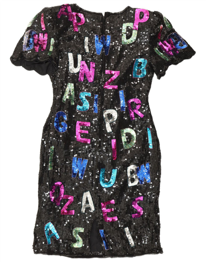 Γυναικείο φόρεμα με γραφικό θηκάρι SWEELO UK 18 XL μαύρο μετάξι
