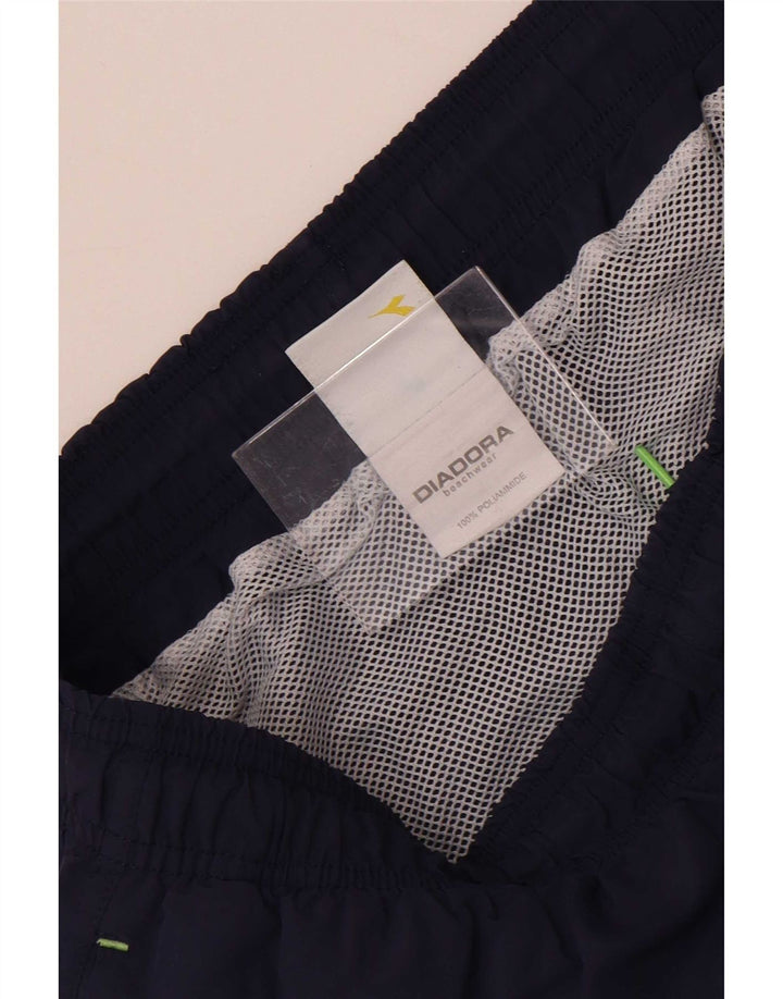 Ανδρικό γραφικό σορτς κολύμβησης Diadora Medium Navy Blue Polyamide