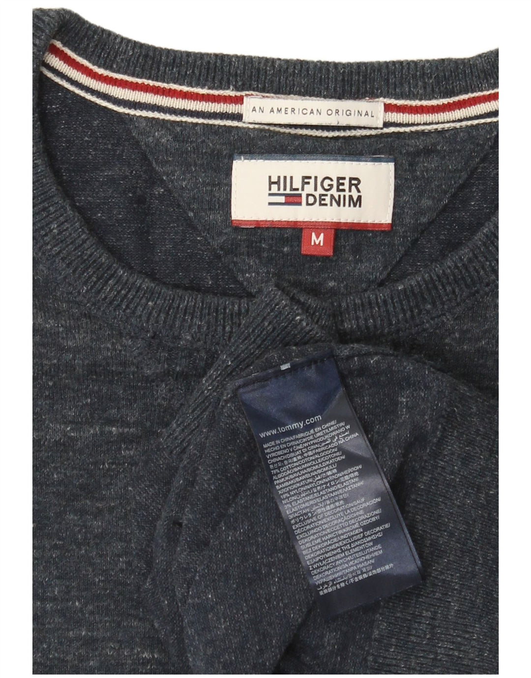 Ανδρικό πουλόβερ με λαιμόκοψη Tommy Hilfiger με μεσαίο μπλέ μπλέ