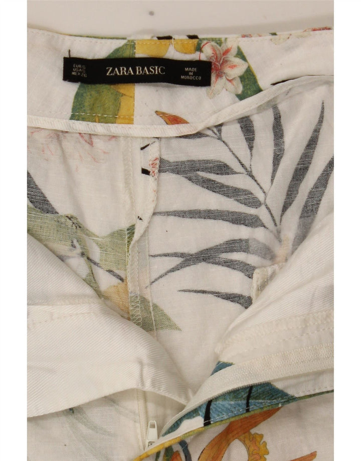 Zara Γυναικείο σορτς Chino Small W26 Λευκό φλοράλ