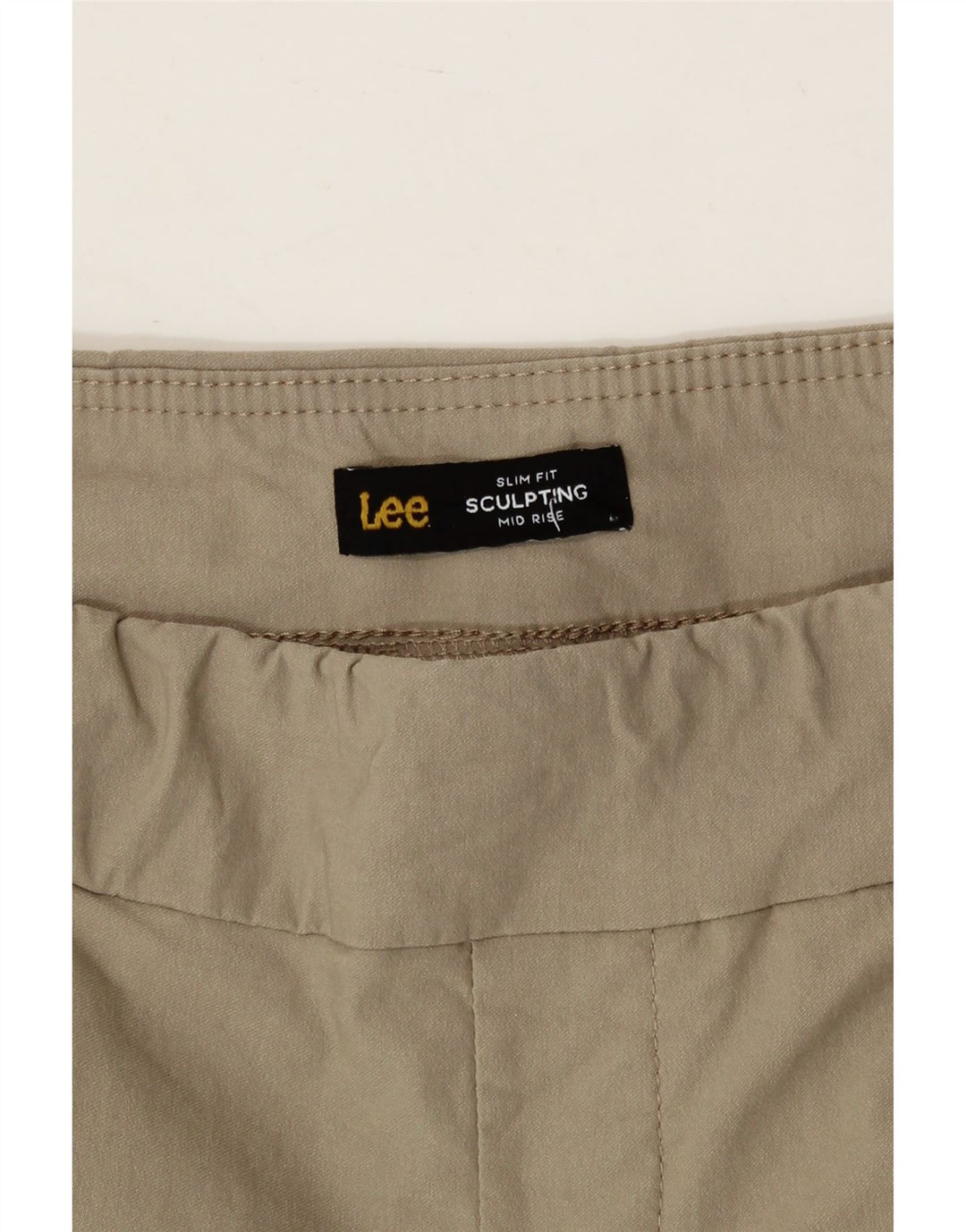 LEE Womens Sculpting Slim Fit Bermuda Shorts US 6 Medium W32  Beige Vintage Lee and Second-Hand Lee from Messina Hembry 