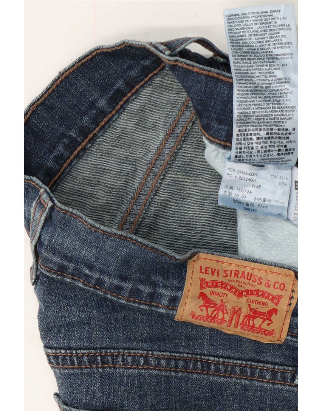 Γυναικείο τζιν σορτς Levi's W28, μεσαίο μπλε βαμβακερό
