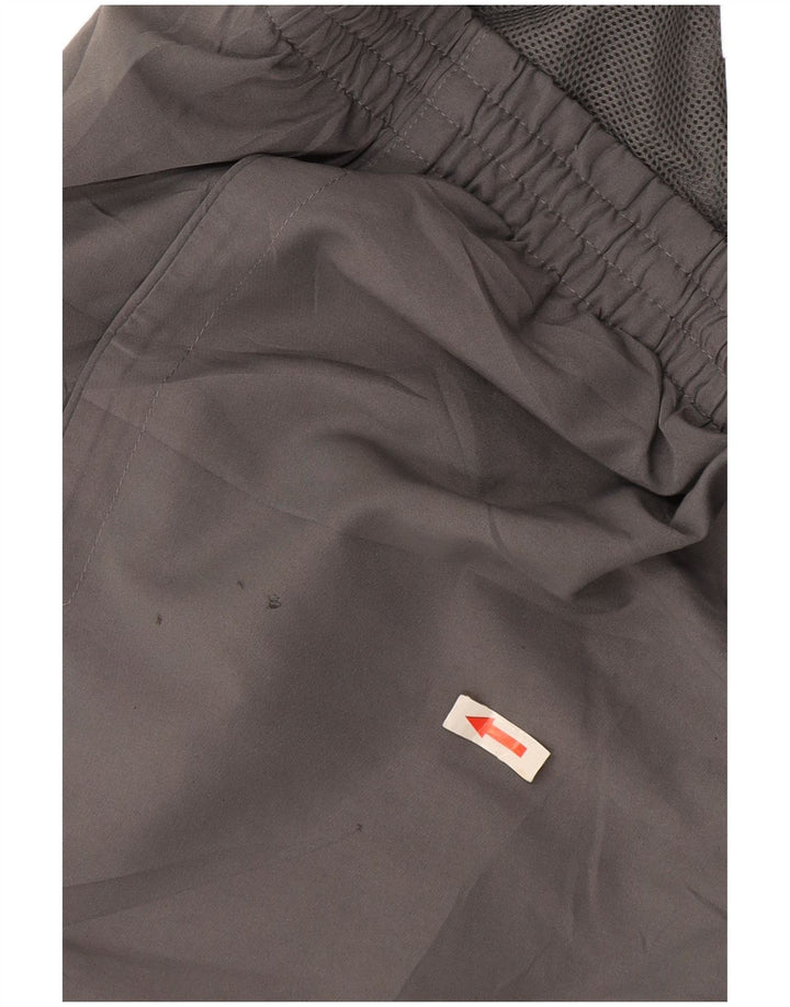 Ανδρικό αθλητικό σορτς Adidas από μεσαίο γκρι πολυεστέρα