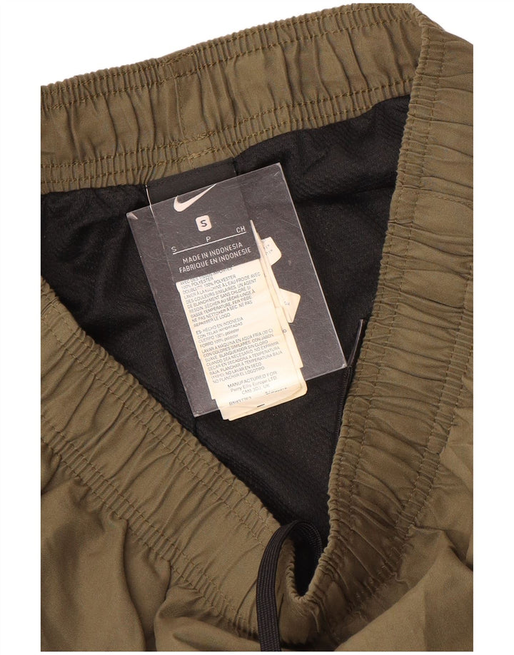 Ανδρικό αθλητικό σορτς Nike από μικρό χακί πολυεστέρα