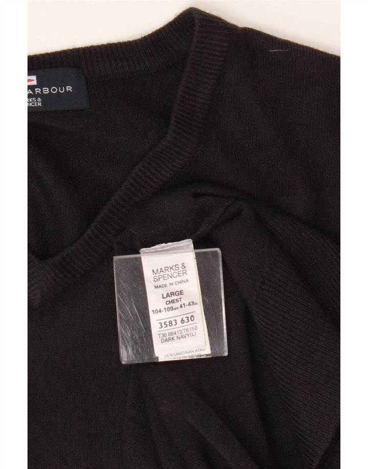 Marks & Spencer Ανδρικό Μπλε πουλόβερ με λαιμόκοψη με λαιμόκοψη σε μαύρο χρώμα, μπλε ναυτικό