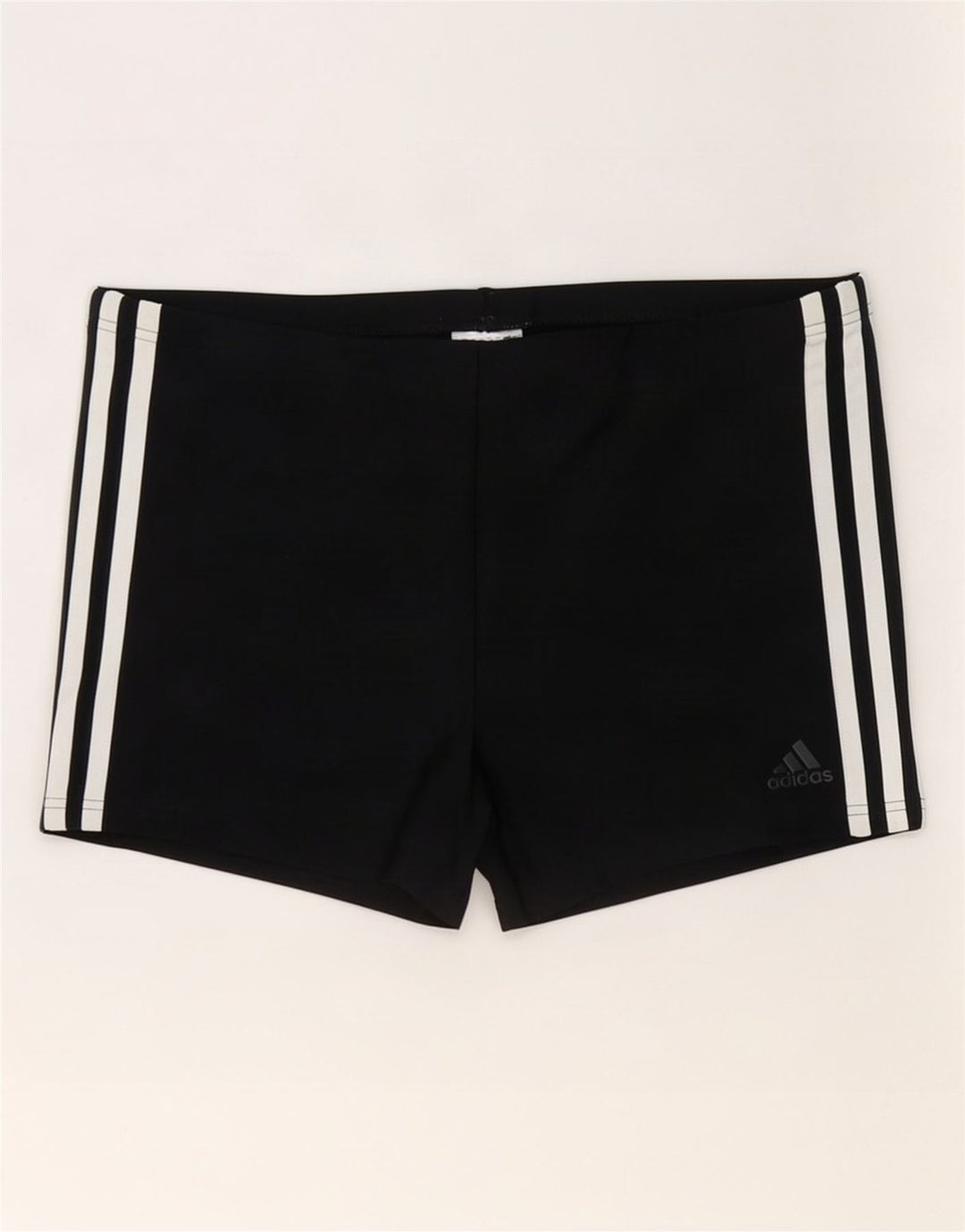 Ανδρικό σορτς κολύμβησης Adidas από μεσαίο μαύρο πολυεστέρα