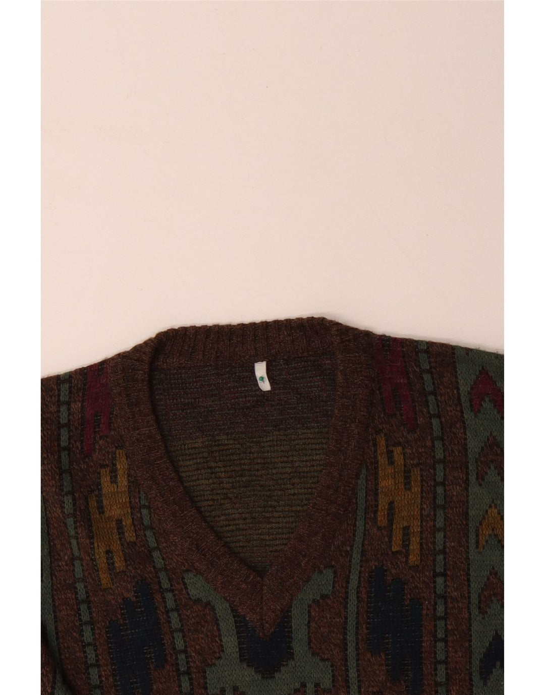 Ανδρικό πουλόβερ με λαιμόκοψη VNTAGE IT 50 Μεσαίο Καφέ Γεωμετρικό