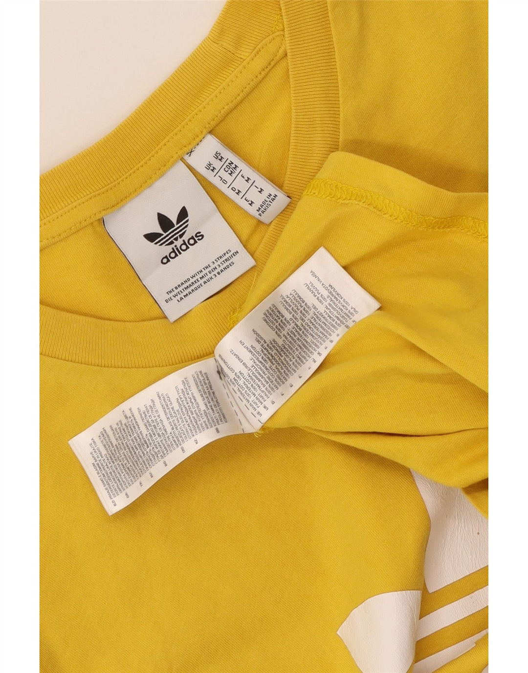 Ανδρικό γραφικό T-Shirt Adidas Top από μεσαίο κίτρινο βαμβάκι