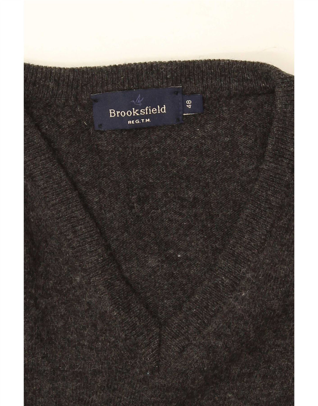 Ανδρικό πουλόβερ Brooksfield με V λαιμόκοψη IT 48 Small Grey