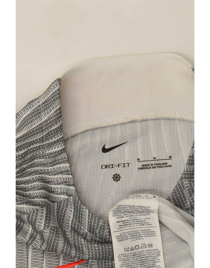 Ανδρικό T-Shirt Nike Top από μεσαίο γκρι ριγέ πολυεστέρα