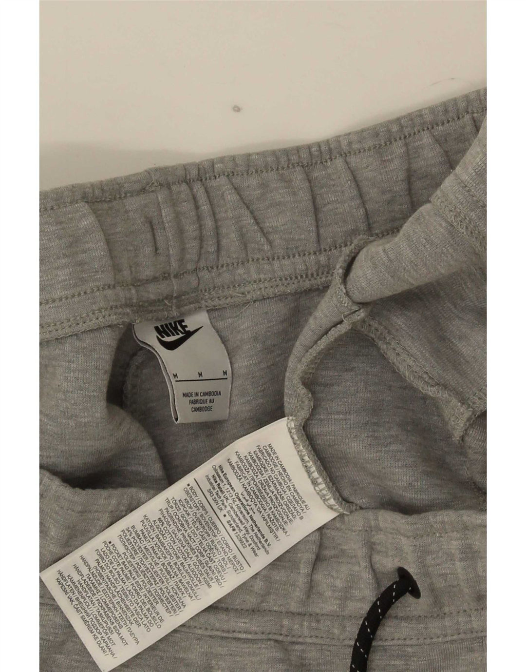 Ανδρικό αθλητικό σορτς Nike, βαμβακερό σε μεσαίο γκρι χρώμα