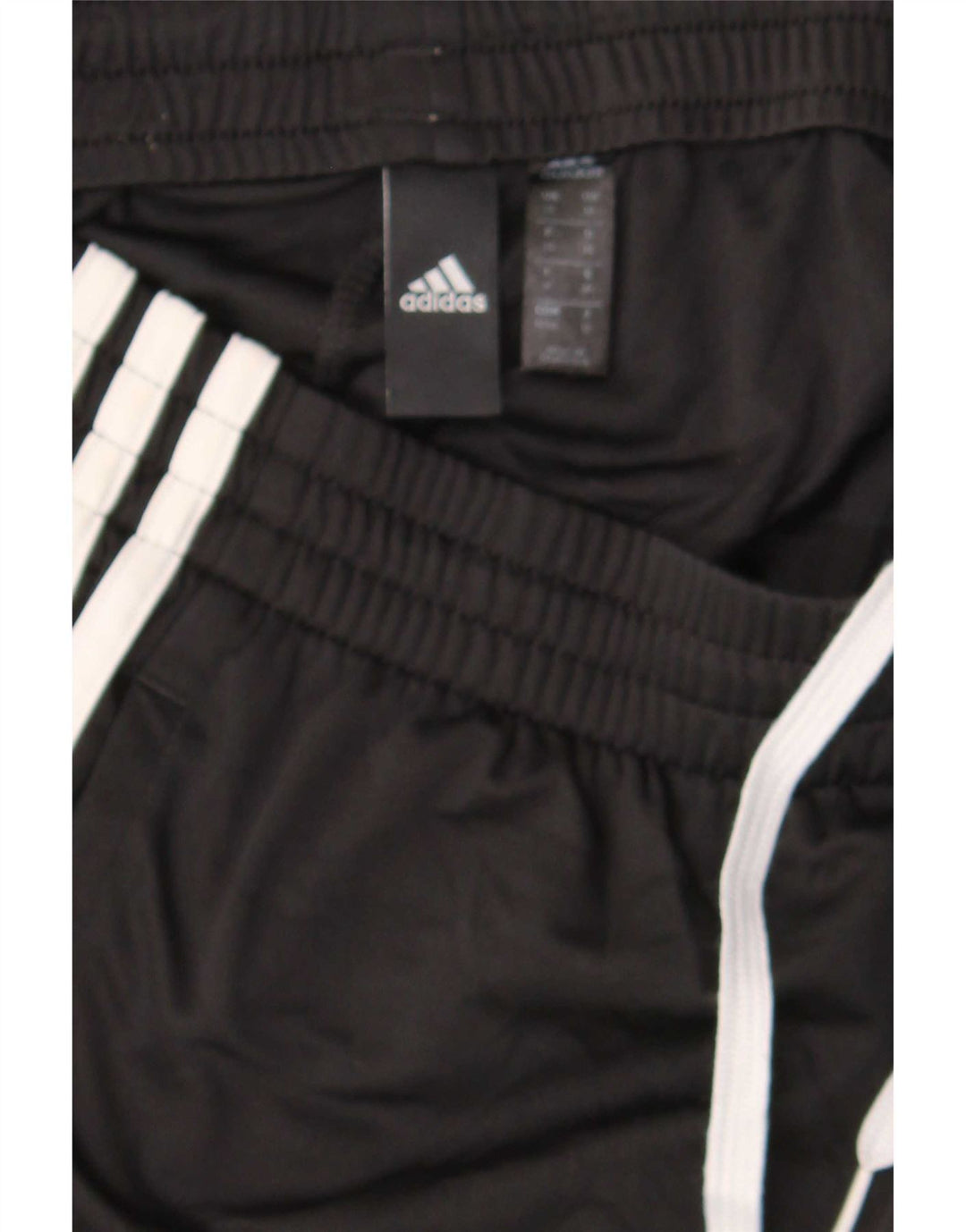 Ανδρικό αθλητικό σορτς Adidas, μεσαίο μαύρο πολυεστερικό αθλητικό