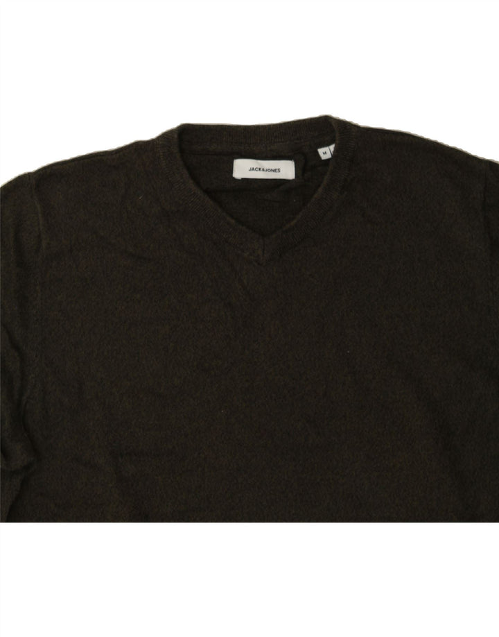 JACK & JONES Mens V-Neck Jumper Sweater Medium Khaki Cotton Vintage Jack & Jones and Second-Hand Jack & Jones from Messina Hembry 