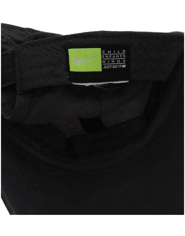 Γραφικό καπέλο μπέιζμπολ Nike Boys One Size Μαύρο