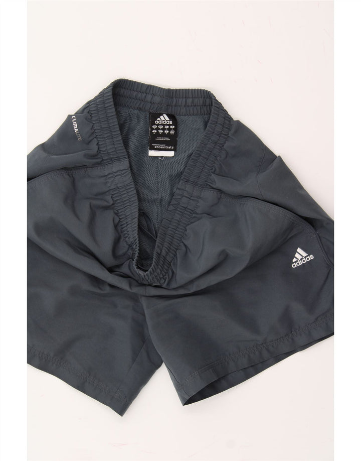 Ανδρικό αθλητικό σορτς ADIDAS Climalite από μεσαίο γκρι πολυεστέρα