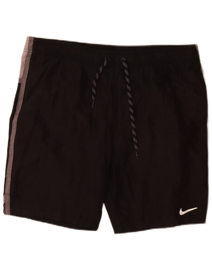 Ανδρικό αθλητικό σορτς Nike σε μεσαίο μαύρο χρώμα από πολυεστέρα