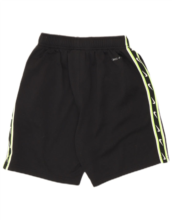 Γραφικό αθλητικό σορτς Nike Boys Dri Fit 10-11 ετών Μεσαίο μαύρο πολυεστέρα