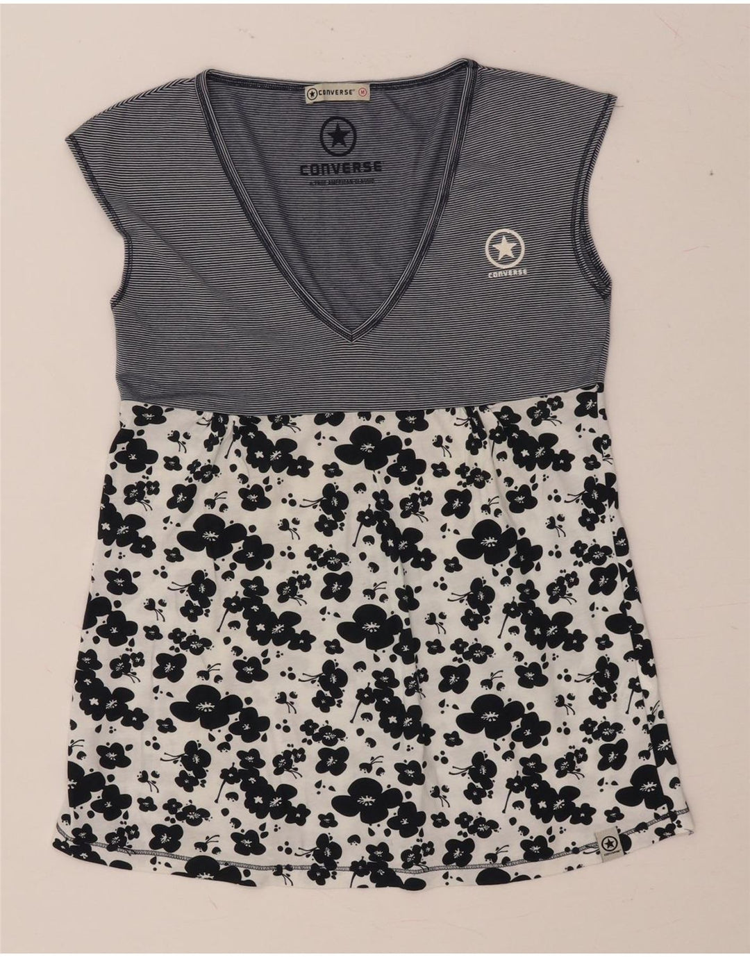 Γυναικεία αμάνικη μπλούζα CONVERSE τοπ βρετανικό 12 μεσαίο μπλε φλοράλ βαμβακερό