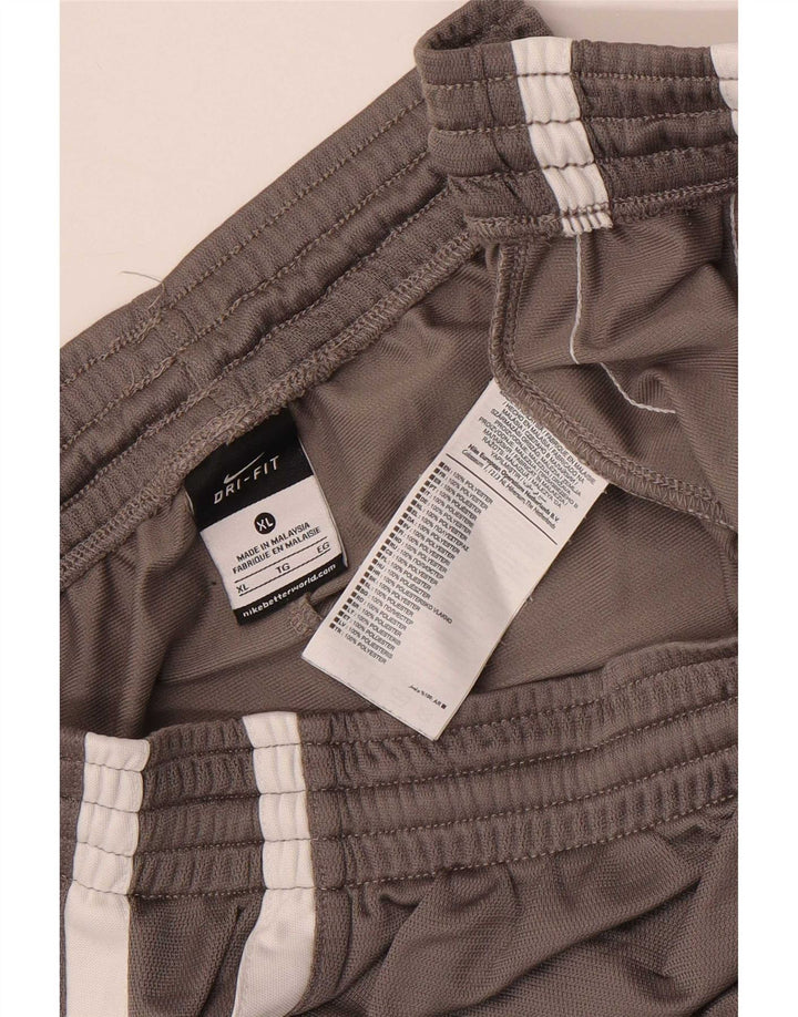 Ανδρικό αθλητικό σορτς Nike Dri Fit XL Grey Colorblock Polyester