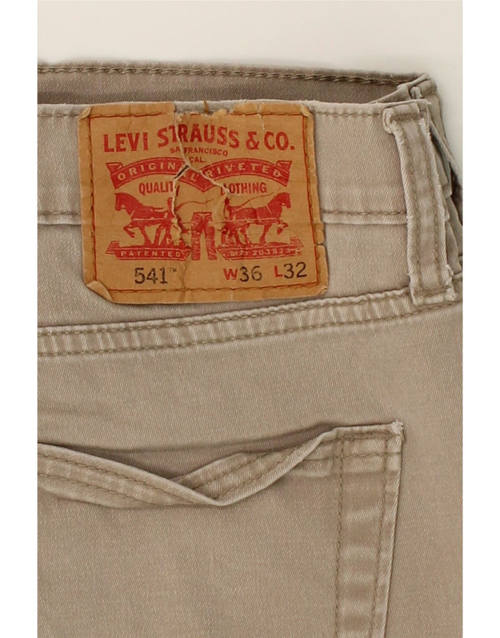 LEVI'S Mens 541 Straight Jeans W36 L28 Beige Cotton Vintage Levi's and Second-Hand Levi's from Messina Hembry 