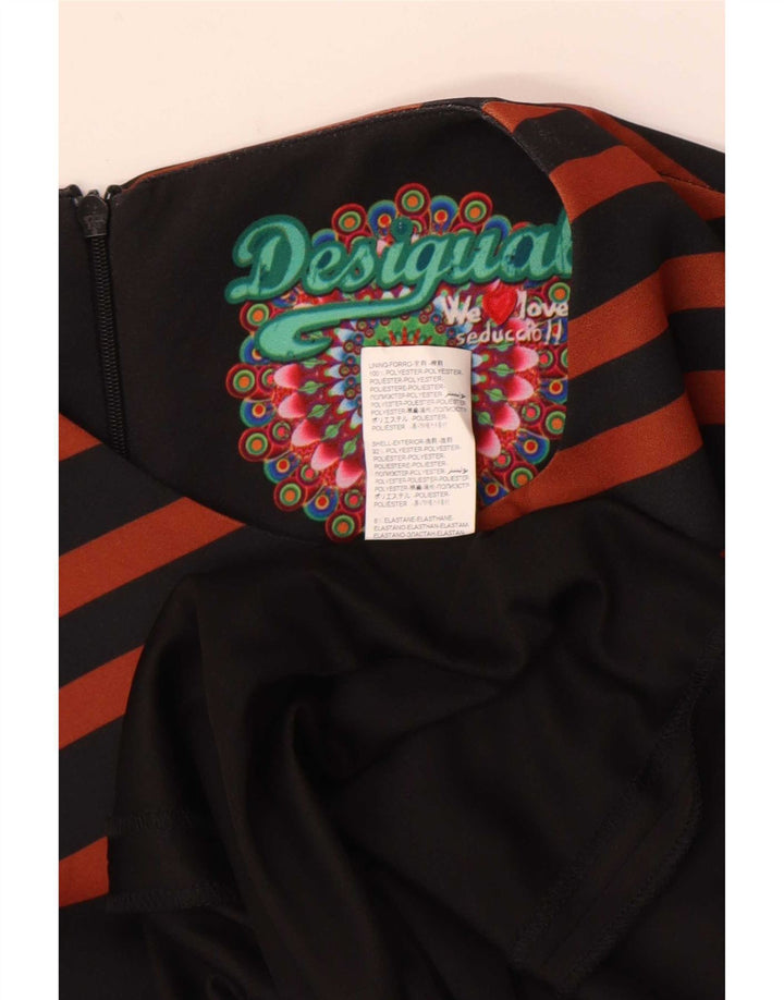 Γυναικείο Desigual Graphic Αμάνικο Φόρεμα Shift EU 38 Μεσαίο μαύρο ριγέ