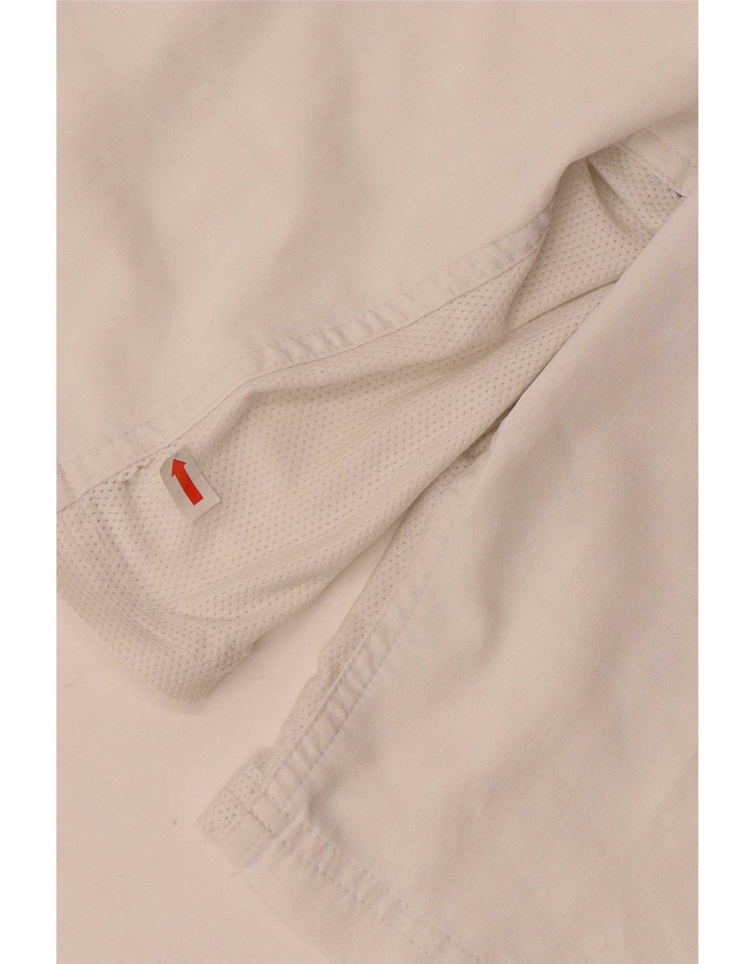 Ανδρικό αθλητικό σορτς Nike Dri Fit από μεσαίο λευκό πολυεστέρα