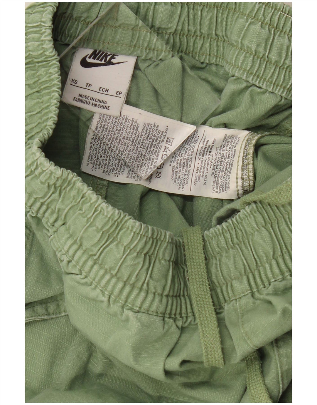 Γυναικείο αθλητικό σορτς NIKE UK 6 XS πράσινο βαμβακερό