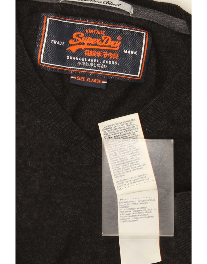 Superdry Ανδρικό πουλόβερ με V λαιμόκοψη XL Γκρι βαμβακερό