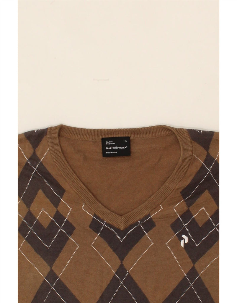 PEAK PERFORMANCE Mens V-Neck Jumper Sweater XL Brown Argyle/Diamond Cotton Vintage Peak Performance and Second-Hand Peak Performance from Messina Hembry 