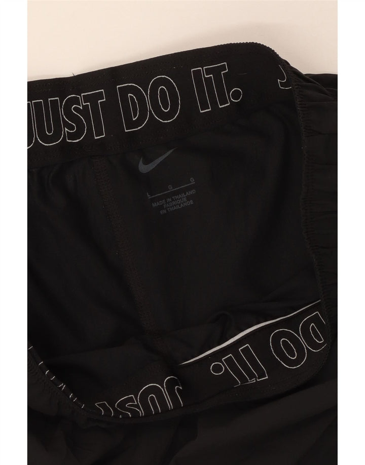 Γυναικείο αθλητικό σορτς NIKE UK 14 μεγάλο μαύρο