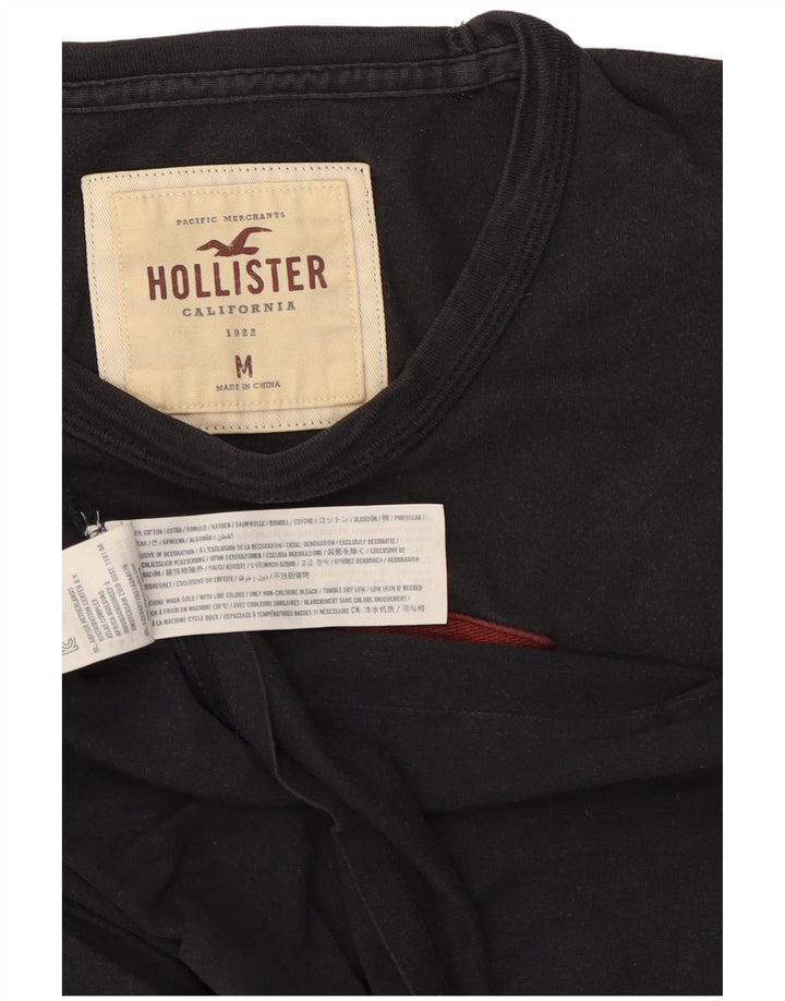 Ανδρικό γραφικό μπλουζάκι Hollister Top από μεσαίο ναυτικό μπλε βαμβακερό
