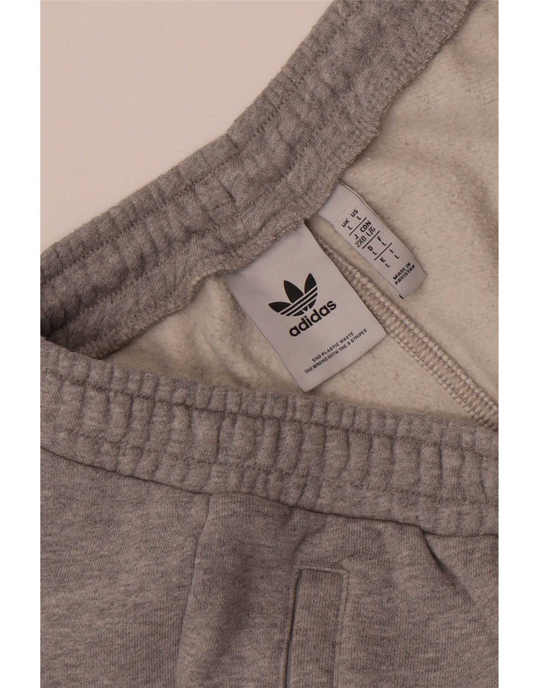 Ανδρικό αθλητικό σορτς Adidas μεγάλο γκρι