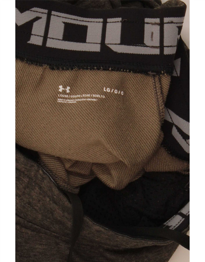 Ανδρικό αθλητικό σορτς Under Armour με μεγάλο γκρι χρώμα