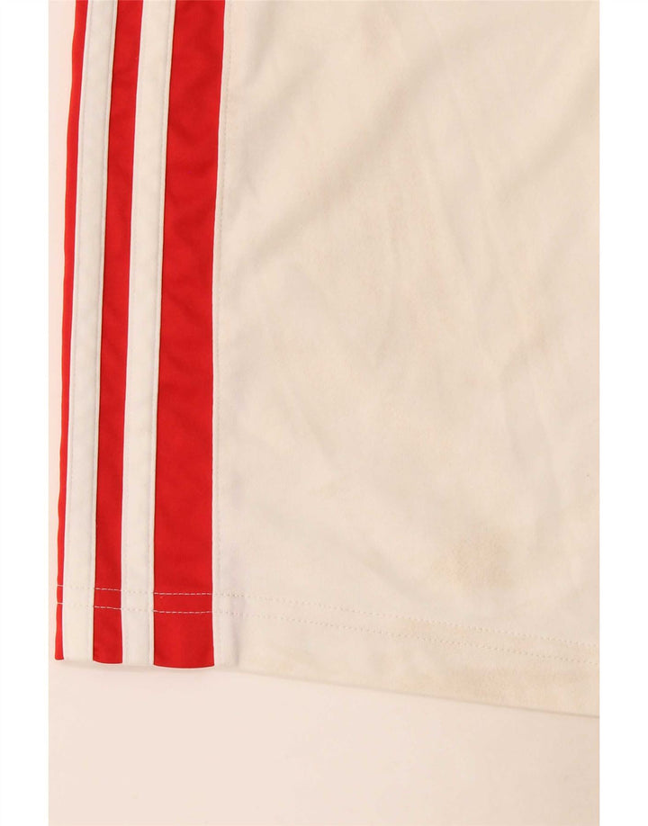 Ανδρικό αθλητικό σορτς Adidas από μεσαίο λευκό πολυεστέρα