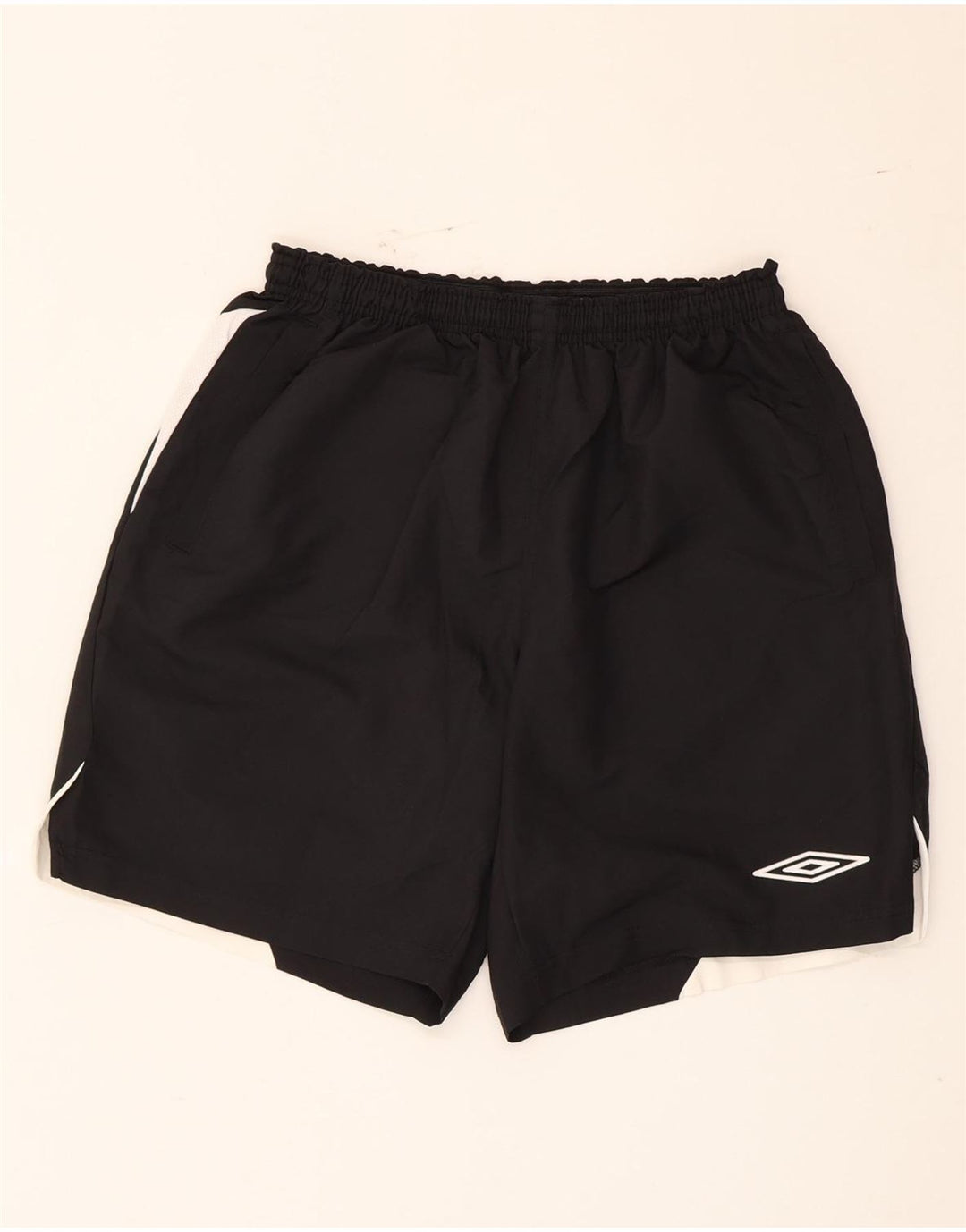 Ανδρικό αθλητικό σορτς Umbro μεγάλο μαύρο χρώμα πολυεστέρα