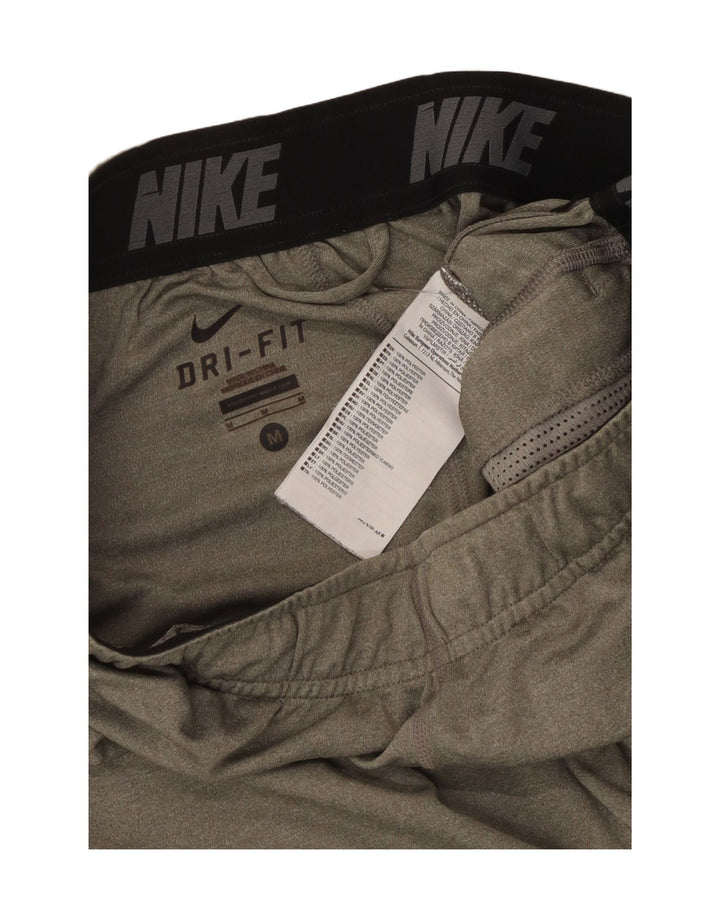 Ανδρικό αθλητικό σορτς Nike Dri Fit από μεσαίο χακί πολυεστέρα