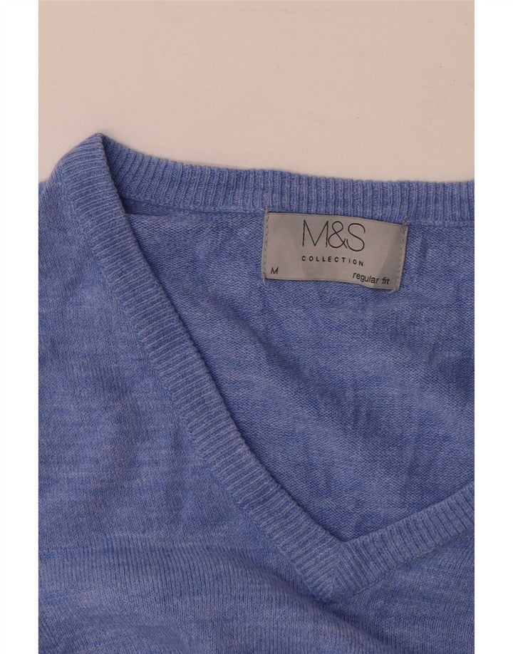 Marks & Spencer Ανδρικό πουλόβερ με λαιμόκοψη σε μεσαίο μπλε χρώμα