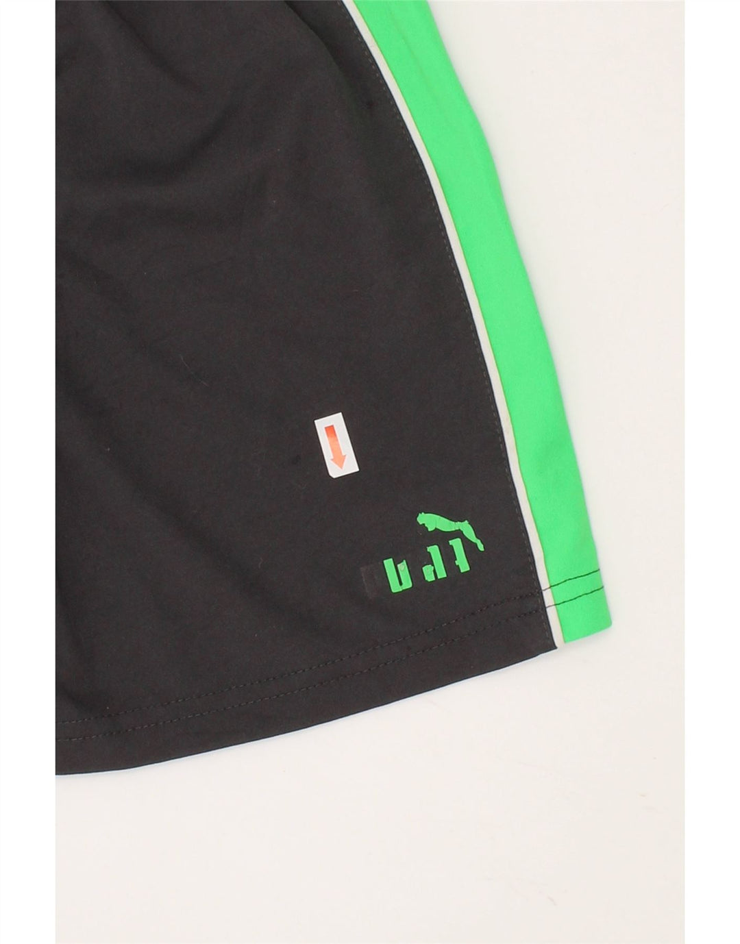 PUMA Boys Sport Shorts 4-5 Years Black Colourblock Polyester Vintage Puma and Second-Hand Puma from Messina Hembry 