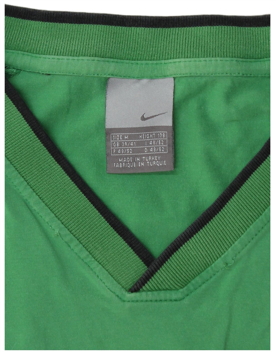 Ανδρικό γραφικό μπλουζάκι NIKE Top UK 39/41 Medium Green Colourblock