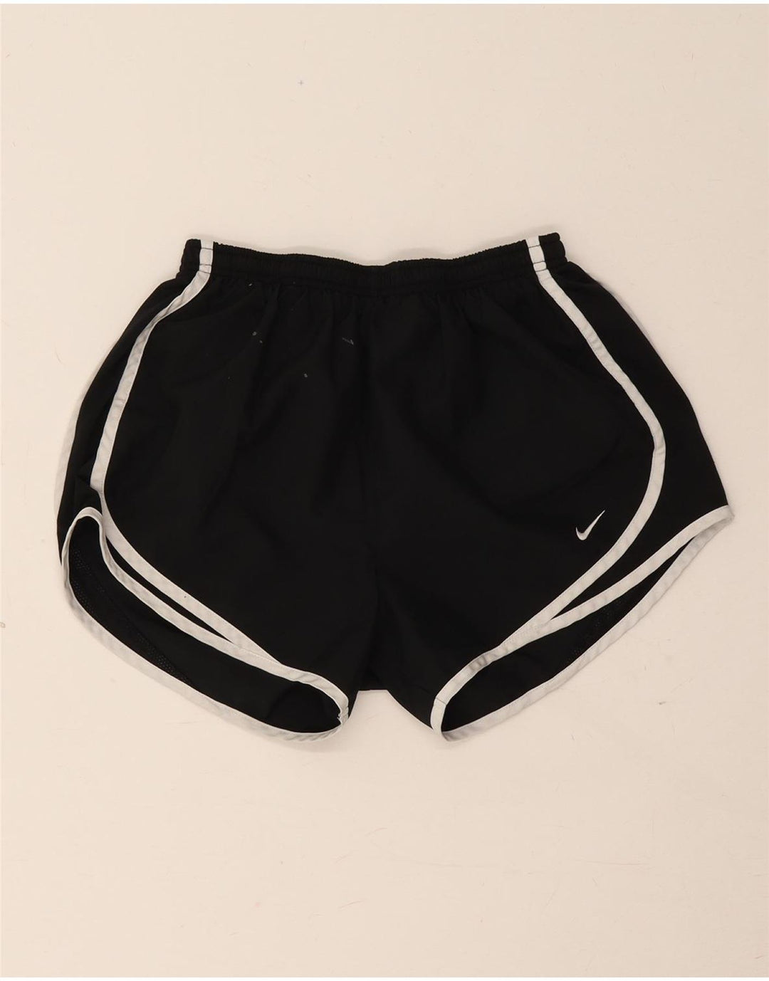Γυναικείο αθλητικό σορτς Nike Dri Fit UK 8 Μικρό μαύρο πολυεστέρα