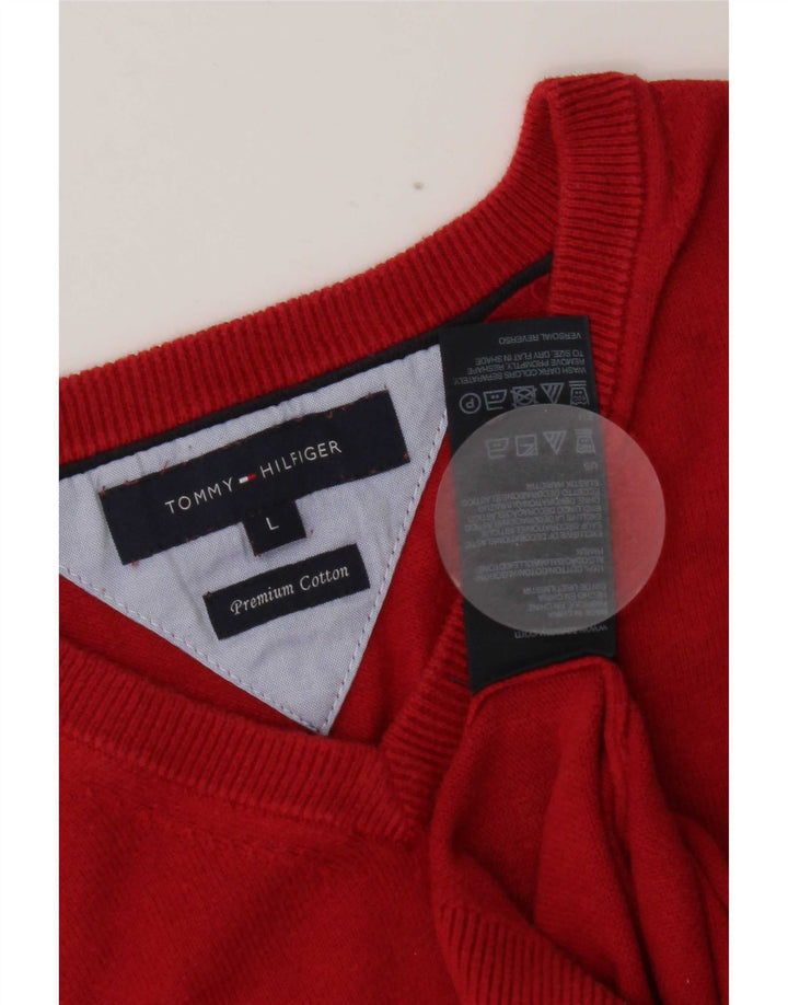 Ανδρικό πουλόβερ Tommy Hilfiger με V λαιμόκοψη, μεγάλο κόκκινο βαμβακερό