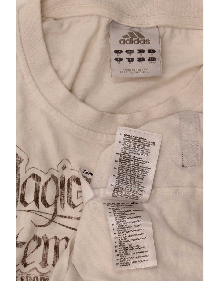 Ανδρικό γραφικό T-Shirt Adidas Top από μεσαίο λευκό βαμβακερό