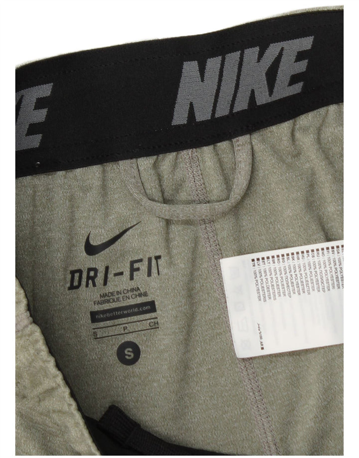 Ανδρικό αθλητικό σορτς Nike Dri Fit από μικρό πράσινο πολυεστέρα