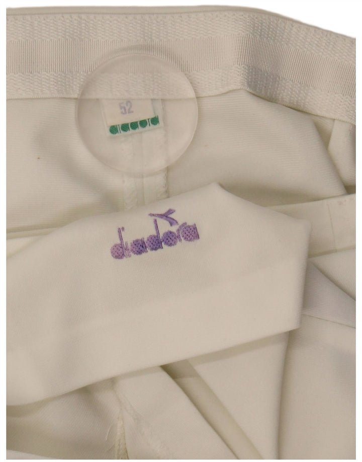 Diadora Γυναικείο σορτς Chino W33 σε μεγάλο λευκό χρώμα