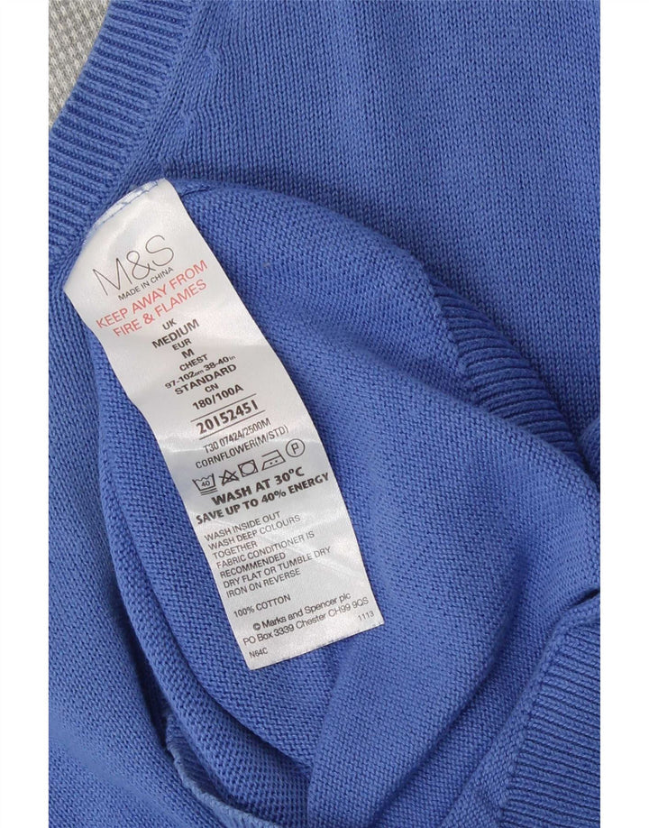 Marks & Spencer Ανδρικό πουλόβερ με λαιμόκοψη σε μεσαίο μπλε βαμβακερό