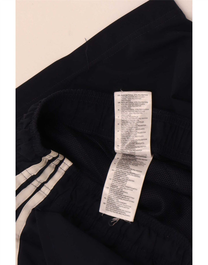 Ανδρικό αθλητικό σορτς Adidas από μεσαίο μπλε ναυτικό πολυεστέρα